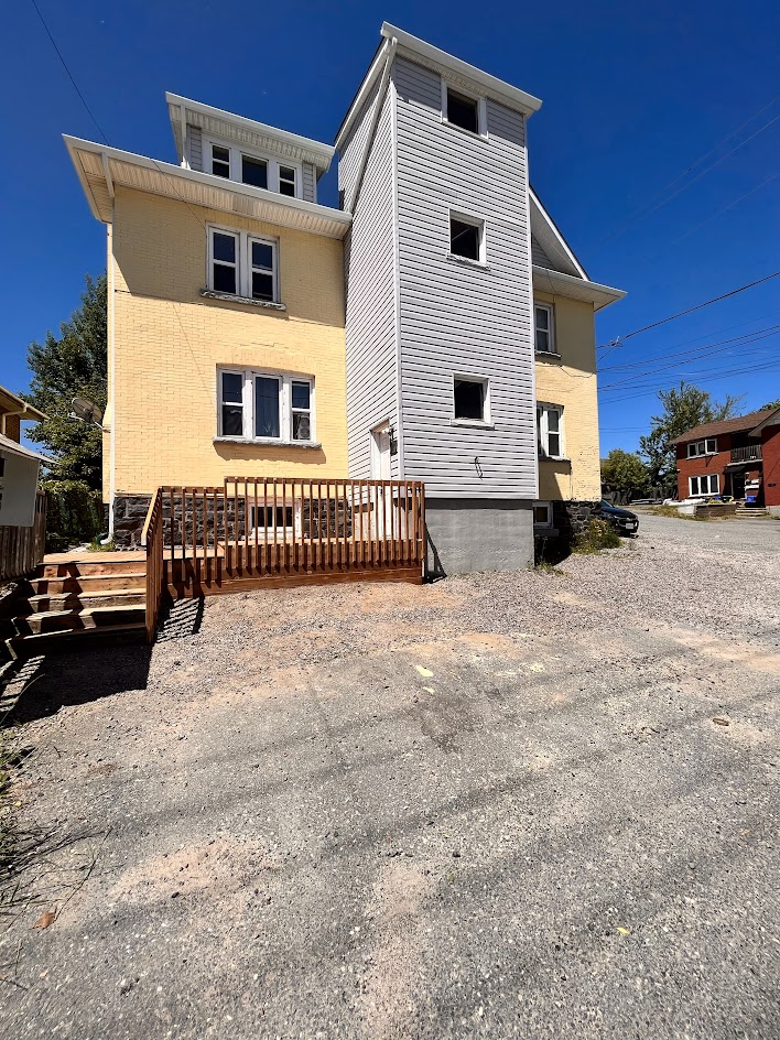 57 Beatty Street - 3