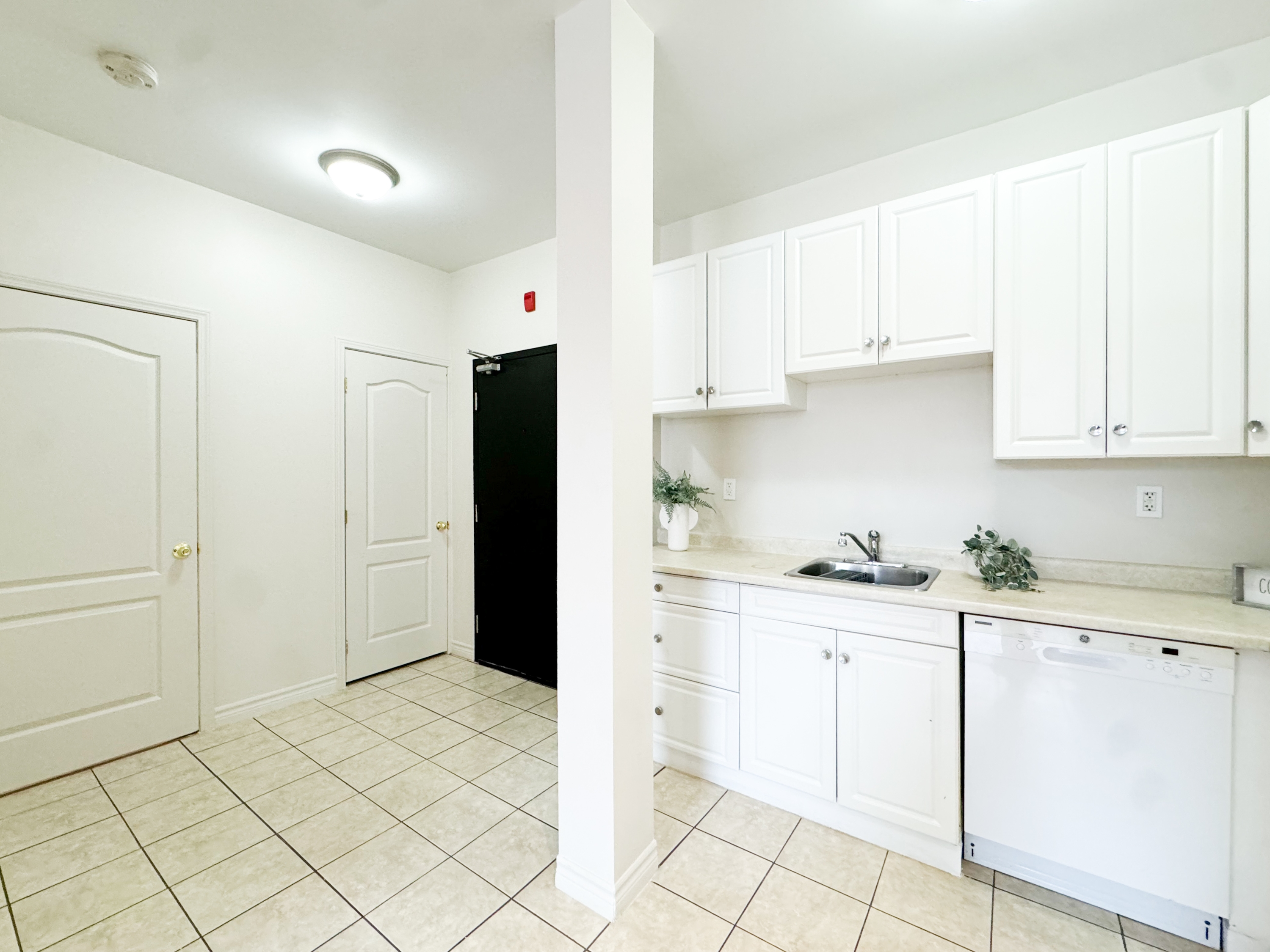 323 2nd Avenue North - 202