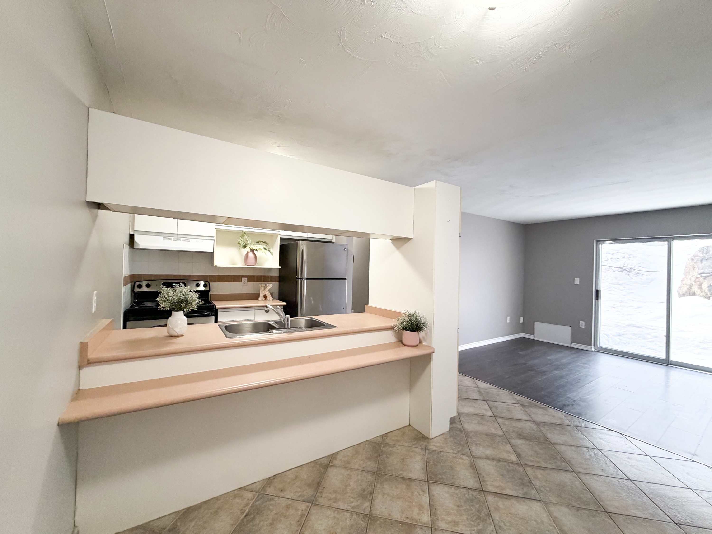 1904 Paris Street - 5