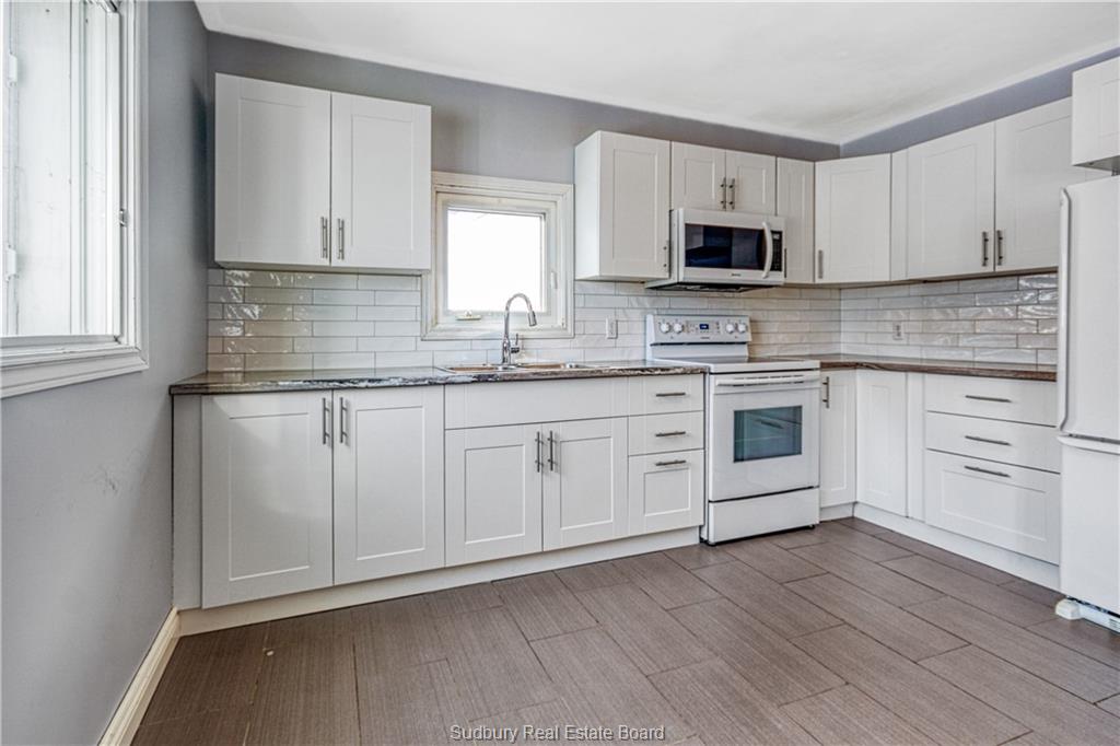 6 Gino Street - 1